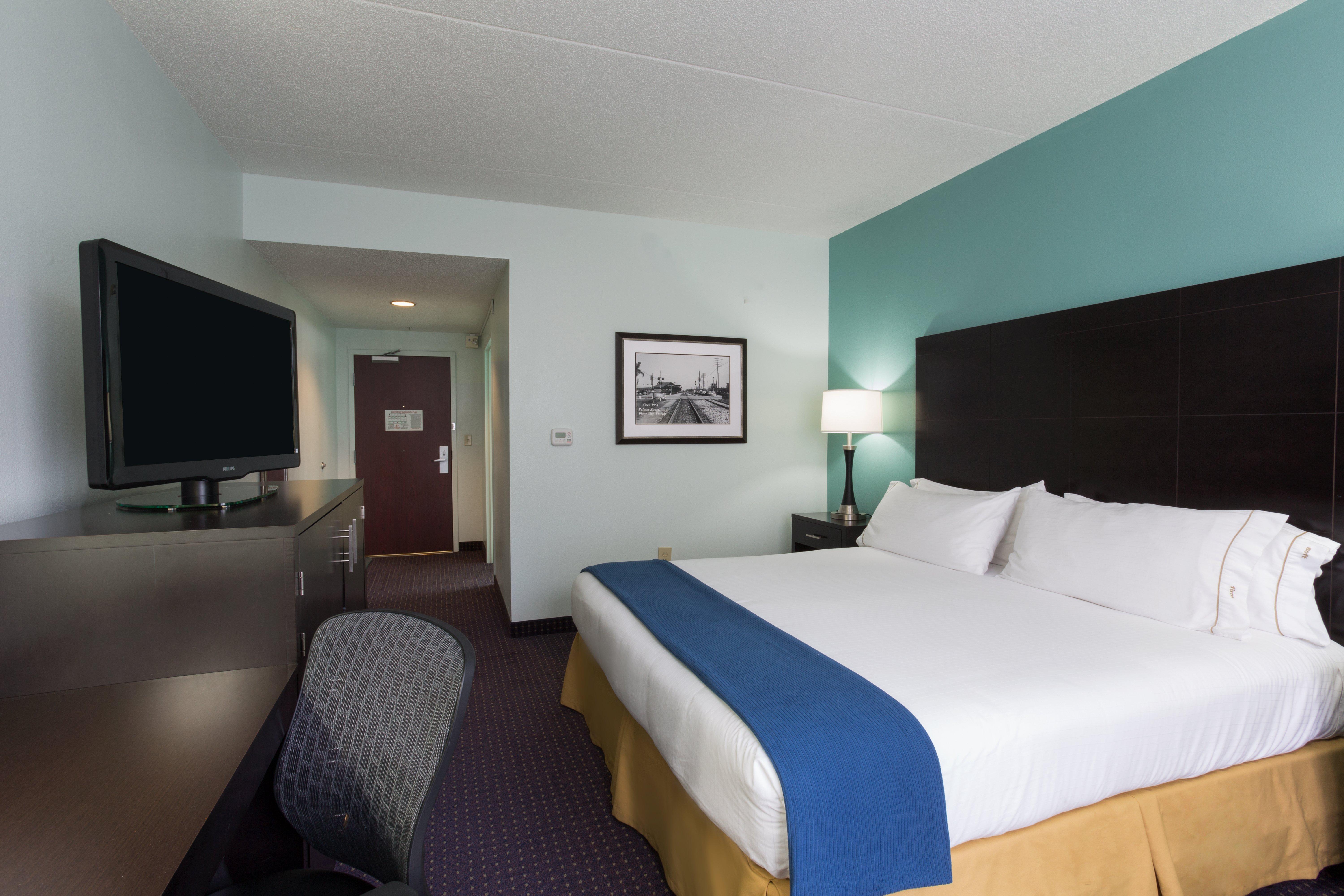 Holiday Inn Express & Suites Plant City By Ihg Exterior photo