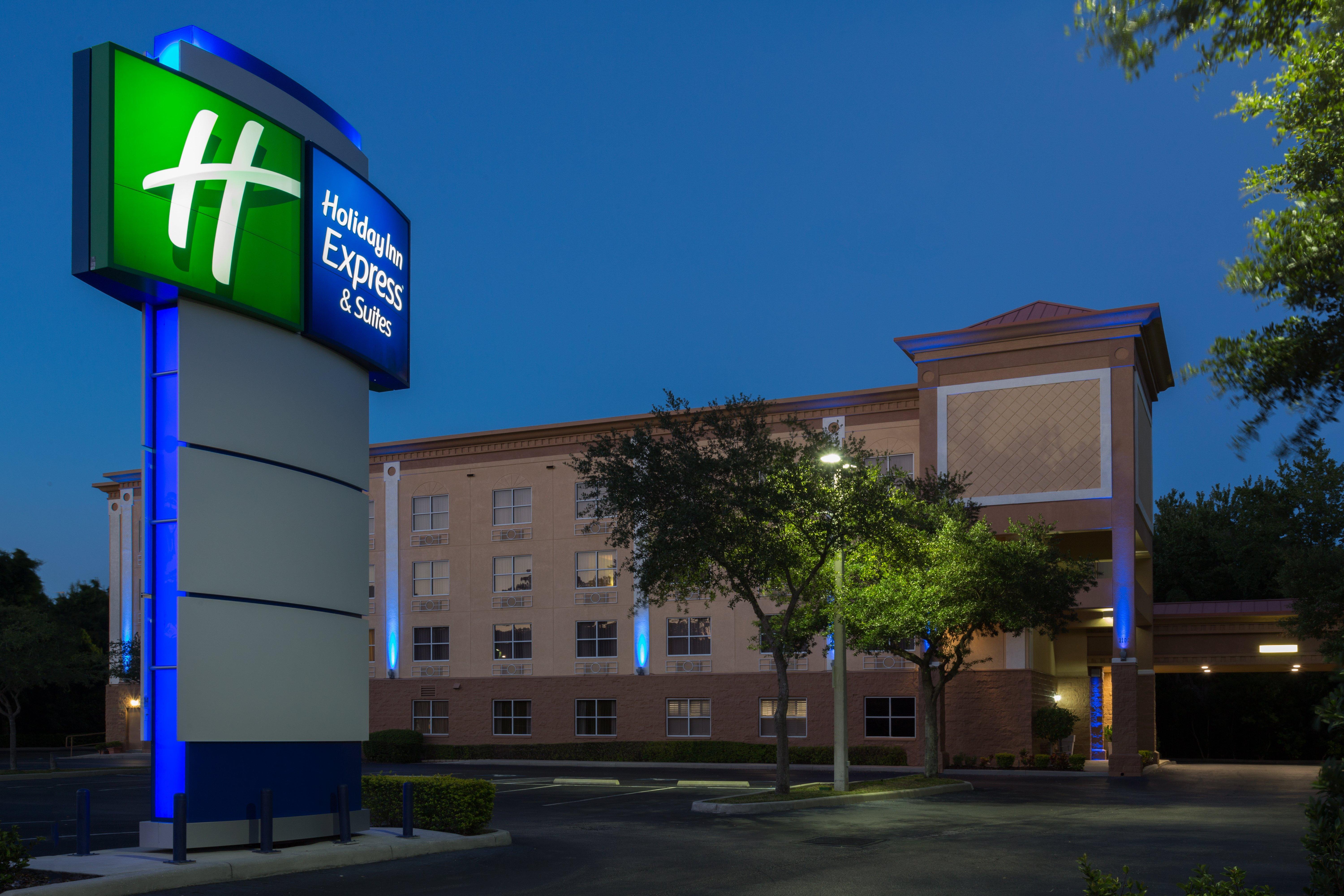 Holiday Inn Express & Suites Plant City By Ihg Exterior photo