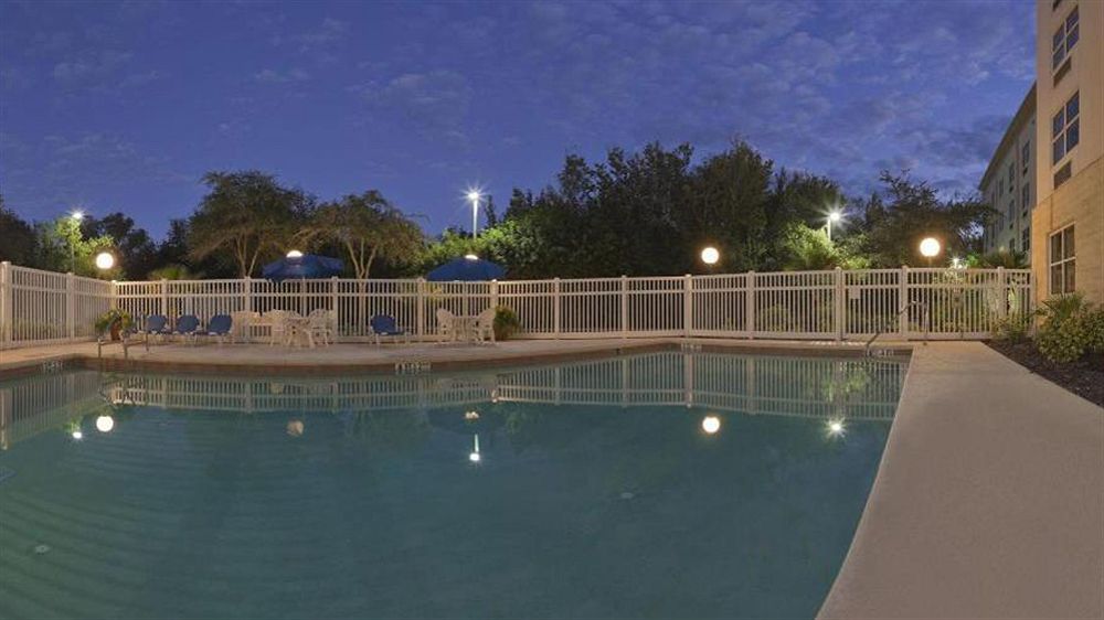 Holiday Inn Express & Suites Plant City By Ihg Exterior photo